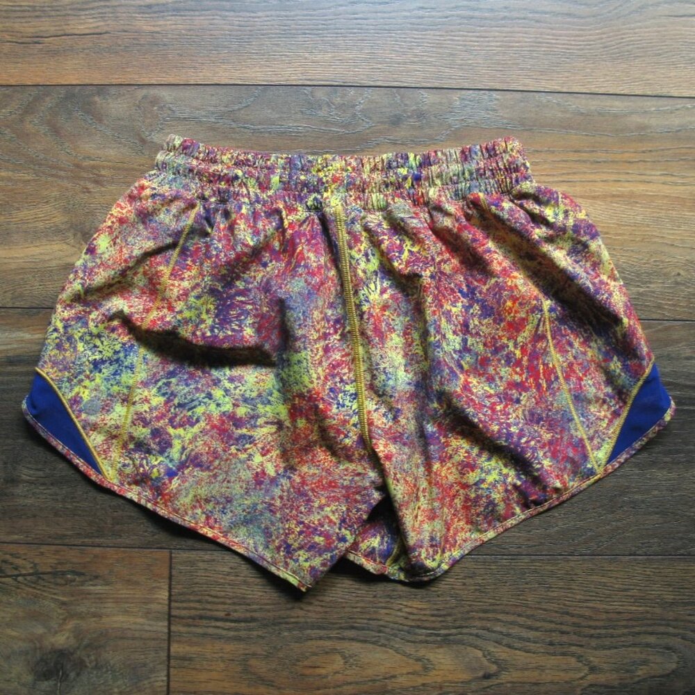 Lululemon Hotty Hot Shorts size 6 T *EUC - Picture 3 of 8